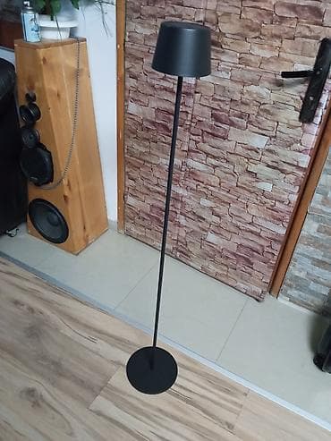 parkside punjac za akumulator: Solarna Podna LED lampa – minimalistički dizajn, crna boja - Tip — 1