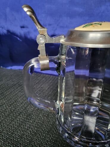 jelen pivo krigla: Krigla nova nemacka 80te. Krigla puno staklo,perfektna,sve na njoj — 7