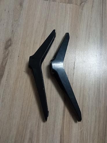 a8 dimenzije: Plastične nogice za TV/monitor – set od 2 komada - Univerzalne — 2