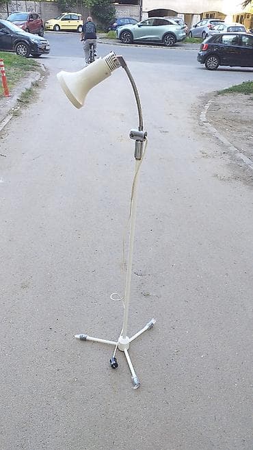 poliklinika nova niš: Ambulantna lampa 550 luxa Sutjeska Kao sa slika Lampa renomiranog — 6