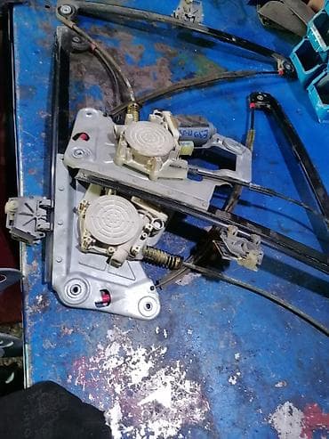 odbojka na vodi: Podizači stakla BMW E39 - Električni podizači stakla za BMW E39 — 1