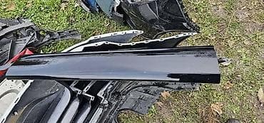 brodic za hranjenje ribe: LAJSNA VRATA PL ZA AUDI Q8, SQ8 | Audi q8 lajsna vrata prednja leva — 2