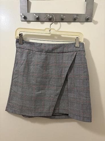 Muška obuća: Bershka mini suknja – karirani dezen - Model: mini suknja sa rezom — 3