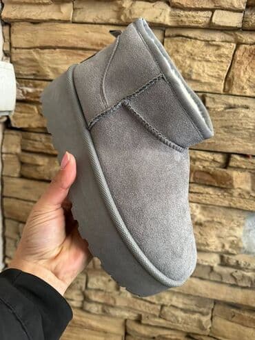 američki brojevi obuće: Ugg čizme — 17