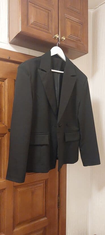 Women's T-shirts and tops: Crni sako unuverzalan s m l — 1