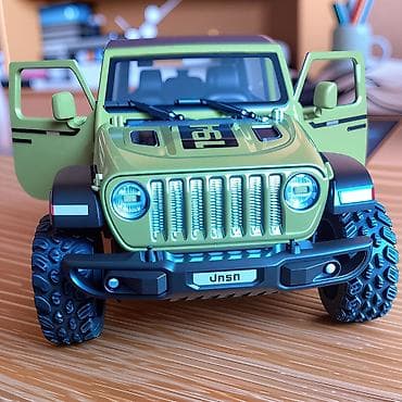 kartice za decu: Nov metalni model Džip Vrangler - Rubikon najopremljenija varijanta — 2