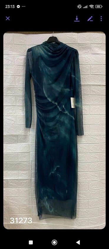 Women's Clothing: 2700 — 2