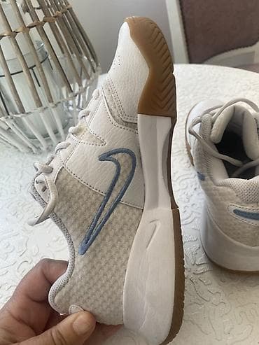 patike sandale: Nike patike za trening/teren - Model: nizak profil, klasično pertlanje — 3