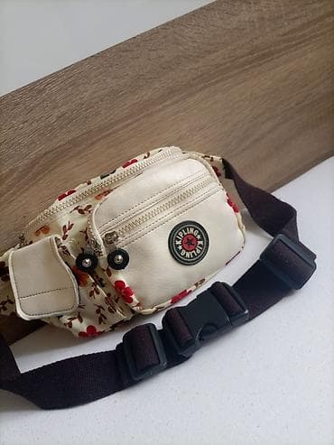Original Kipling tašna,odlično organizirana1300 din