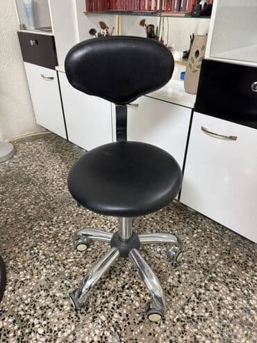 Stolice: Frizerska/stylerska stolica – okrugli dizajn, crna eko-koža, hrom — 10