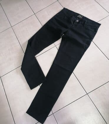 new yorker крагујевац – слике: Crne farmerice
Vel 32
BUKVALNO nove — 1