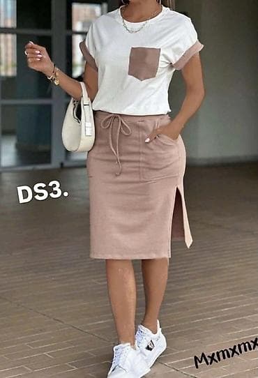 Poslednji na stanju💫💫
komplet - suknja + majica
👜⭐⭐