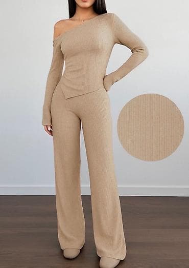 Komplet – mekana trikotaža - Dvodijelni ženski komplet: džemper sa na lalafo.rs Komplet – mekana trikotaža - Dvodijelni ženski komplet: džemper sa