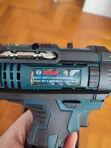 Sweatpants: Aku bušilica / šrafilica bosch sa koferom i opremom Opis: Prodajem — 3