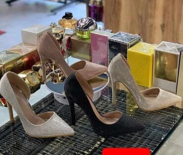 ccc obuca beograd: Pumps, Altramarea — 1