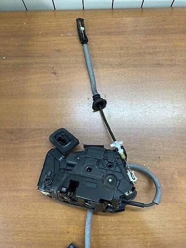 delovi stomaka: BRAVA ZA VOLKSWAGEN POLO - 5K4839015F | Unutrasnja brava zadnjih — 2