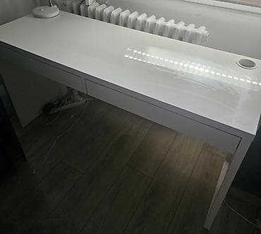 radni stolovi novi sad: Radni sto – beli, visokog sjaja, sa fiokama i otvorom za kablove - — 2