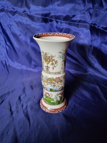 new tekstil: Vaza nova 70te,rucno oslikana Istocna Nemacka. Porcelanska — 1