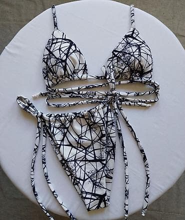 kupaci kostimi: Dvodelni ženski bikini set – crno-beli apstraktni print - Gornji deo — 4
