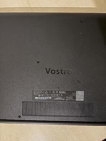 slusalice za devojcice: Dell Vostro 3584 - 15.6" Laptop - Ekran: 15.6" Full HD (1920x1080) — 3