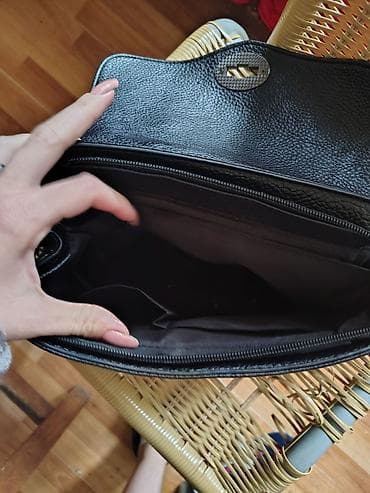 torbe sa krznom: Crna ženska torba preko ramena od veštačke kože sa preklopom i — 2