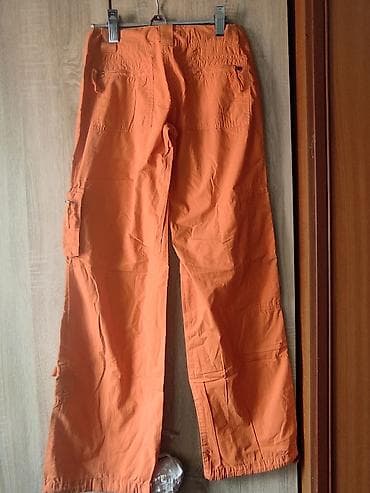 only farmerke: Narandžaste cargo pantalone širokog kroja, u odličnom stanju - Model — 3