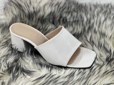 nike papuce benassi: 2200din
.
36-40 — 17