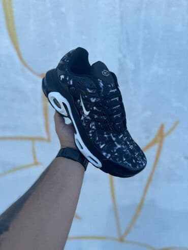 crne tn nike: Patike — 14