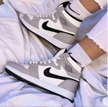 replay is more patike: Jordan air 1 duboke jordanke

Novo
Brojevi 36 do 40 — 2