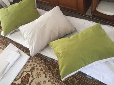 poklanjam namestaj beograd: Jastuci — 1