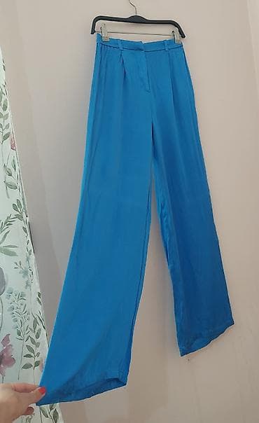 Pants: Ženske pantalone širokog kroja u intenzivnoj tirkizno-plavoj boji. - — 1