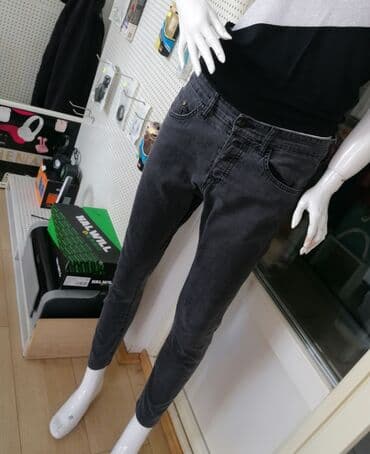 Farmerice extra
Kao nove
Vel 32 na lalafo.rs Farmerice extra
Kao nove
Vel 32