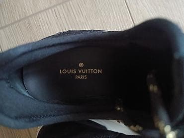 ecco zenske patike: Ове патике Louis Vuitton  су направљене од антилопа и коже. Имају — 8