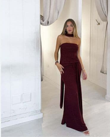 Stilski klub stolovi: 2700💋🌀
Li — 9