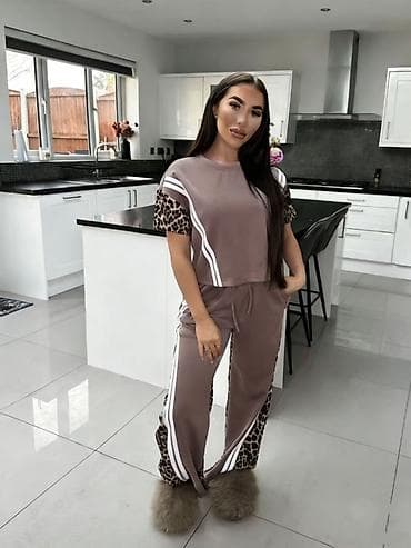 dior beograd: 🔥Dvodeleni ženski set – trenerka sa leopard detaljima
✅3300 din — 6