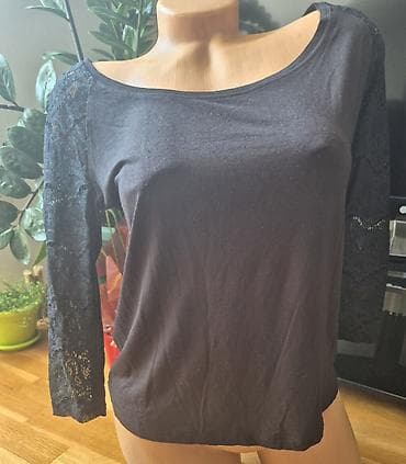 majice boss: Bershka ženska majica sa čipkanim rukavima - Brend: Bershka - — 1