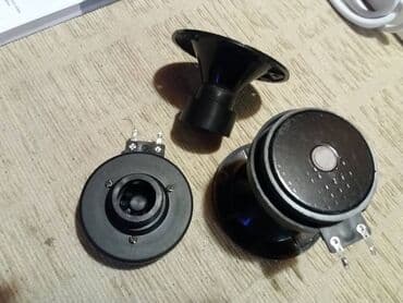 Video igre i konzole: Horne-okrugle; r=10cm; 8 oma; visina 9,5cm; magnet 7,2cm; ispravni; — 3