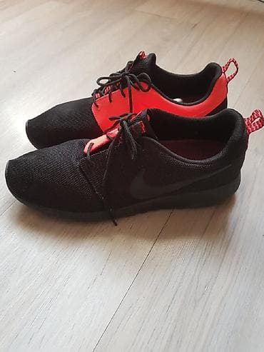 pepko patike: Nike patike original,bez ostecenja dva puta nosene vel.45 — 2