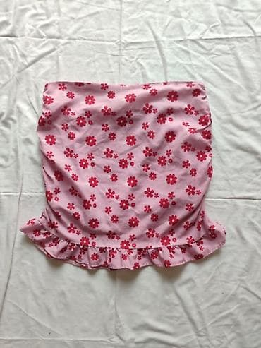 270e u rsd: Mini suknja ruzicasta sa cvetnim dezenom. - Model: mini suknja sa — 1