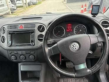 mac 452: VOLAN ZA VOLKSWAGEN GOLF 5, TIGUAN OD 2007. DO 2011. GOD. - ENTERIJER — 1