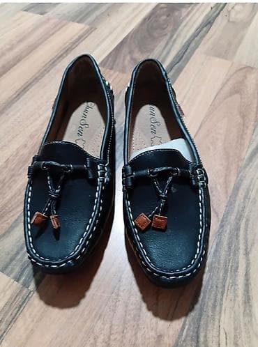 Flat shoes: Mokasine nove: crne u broju 37 a bez u broju 40 — 2