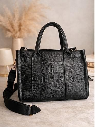 teget odela: Torba “THE TOTE BAG” – kompaktnog tote dizajna u klasičnoj crnoj boji — 1