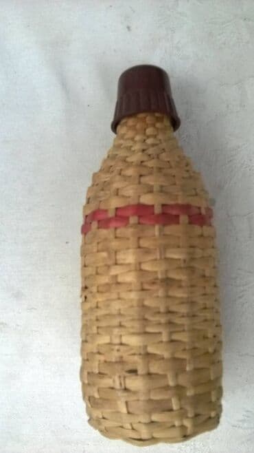 coco parfemi: Kolonjska voda Prastara,Poland 44/500,visina 15 cm.ima oko 2/3 pune — 2