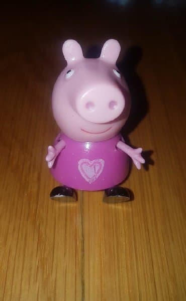 jagodica bobica igracka: PEPA PRASE - Peppa pig IGRACKA. Ostala samo pepa !! — 4