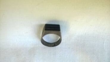 muske cipele za zimu: Muski prsten srebro, 5 gr. otvor uzduzno 21, 5 poprecno 19,7 mm — 3