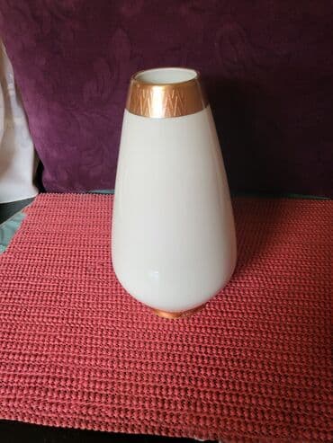 dormeo jastuk i cebe za decu: Vaza nova Alka porcelan,zlato 1938 do 1958g. Bavaria. Nova — 2