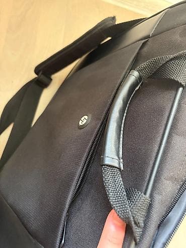 tasne nis: HP Torba za laptop odlično očuvana kao nova, ima kaiš za rame — 4