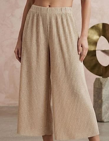 Ženske culotte pantalone sa šljokičastim efektom - Kroj: široke na lalafo.rs Ženske culotte pantalone sa šljokičastim efektom - Kroj: široke