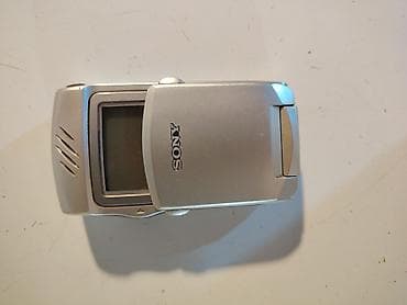 sony linija: Sony CMD-Z7 preklopni mobilni telefon, kao nov, baterija nova, radi na — 1
