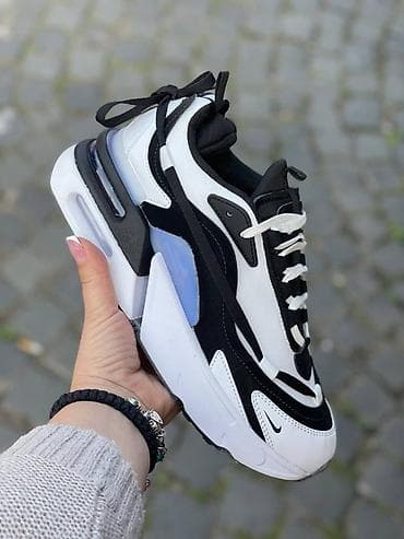 NIke Air Max Furyosa A klasa
brojevi 41 do 46
cena 4600 dinara